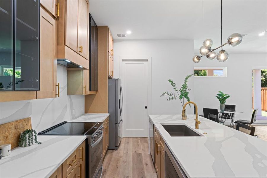 Furnished interior view inside a new home in , Dallas (Image 14). Furnished interior view inside a new home in , Dallas (Image 14).