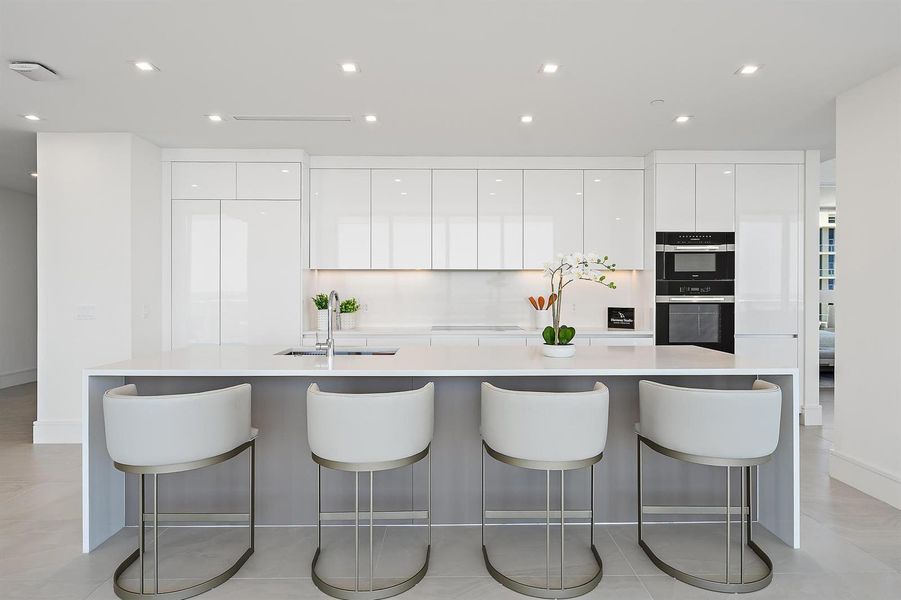 220 Lake Shore Dr unit 2212-12