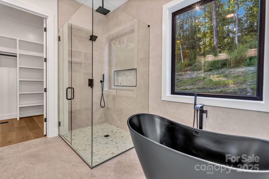 Furnished interior view inside a new home in , Fairview (Image 34).