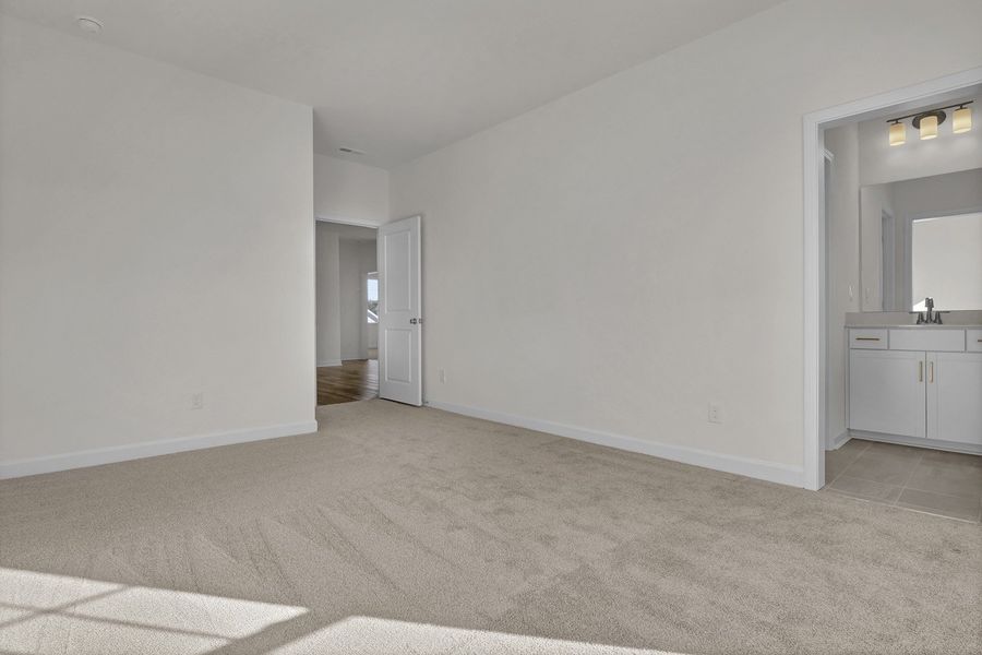 Spacious, unfurnished interior of a new home in Grand Park, Leland (Image 41).