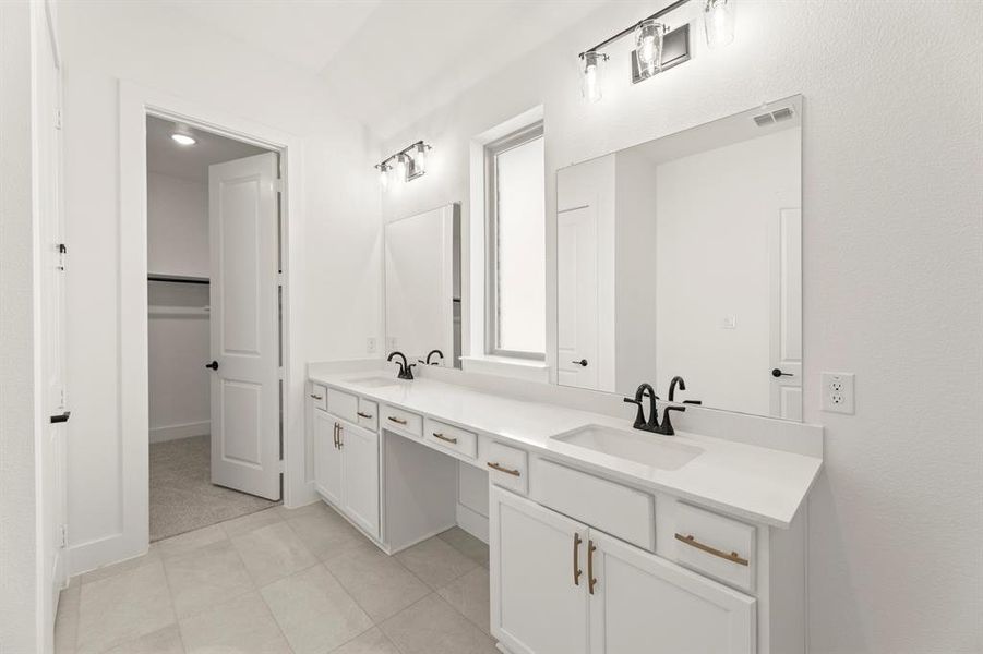 14. 612 Corner Post - Bath