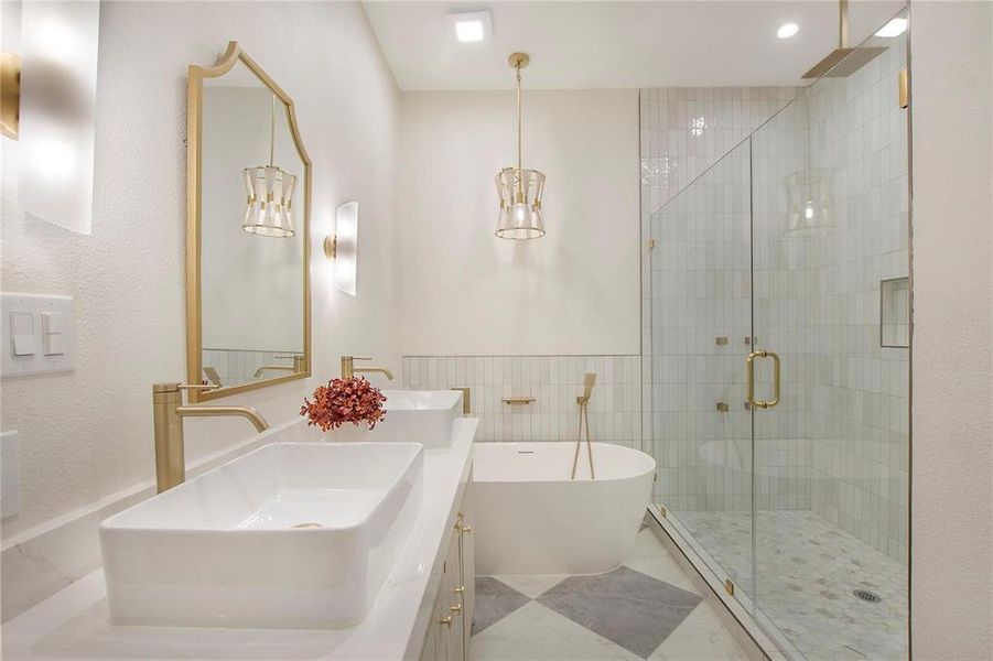 Furnished interior view inside a new home in , Richardson (Image 17).