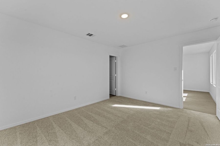 Spacious, unfurnished interior of a new home in Grace Valley, Marion (Image 21).