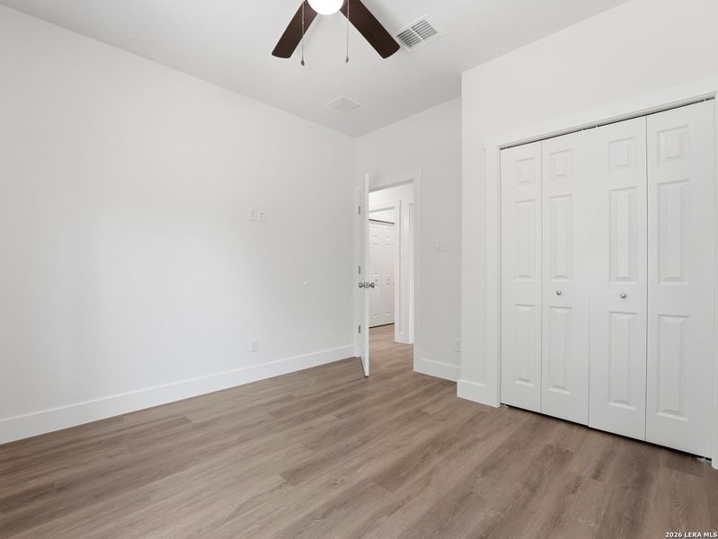Spacious, unfurnished interior of a new home in , Kerrville (Image 21).