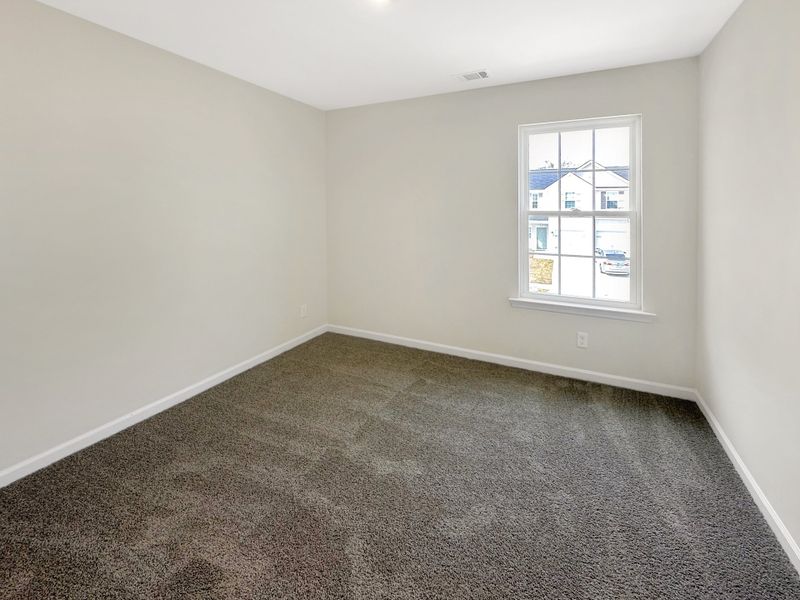 Spacious, unfurnished interior of a new home in Grand Reserve, Hinesville (Image 23).