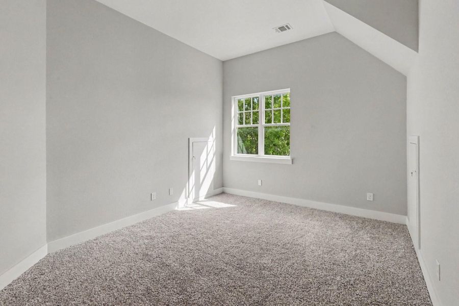 Spacious, unfurnished interior of a new home in , Montgomery (Image 19).