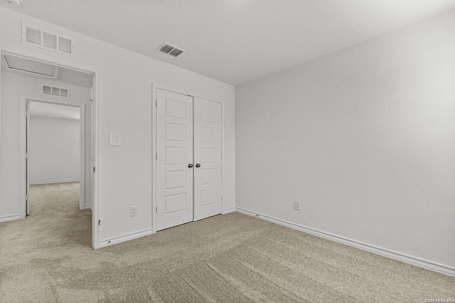 Spacious, unfurnished interior of a new home in Corley Farms, Boerne (Image 30).