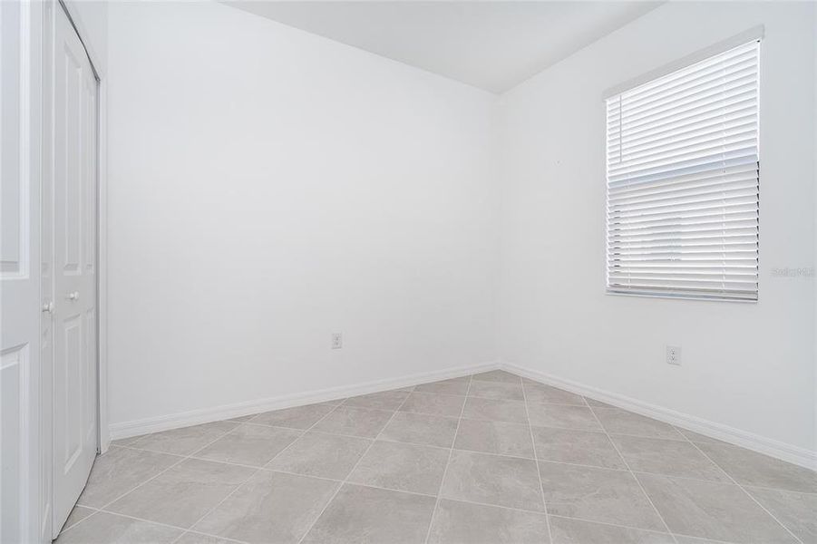 Spacious, unfurnished interior of a new home in , Port Charlotte (Image 17).