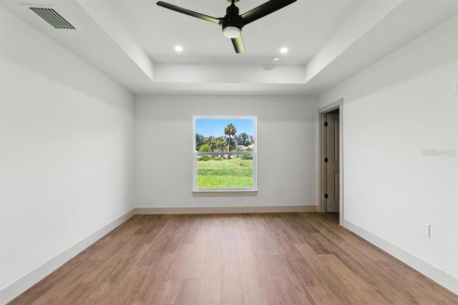 Spacious, unfurnished interior of a new home in , North Port (Image 17).