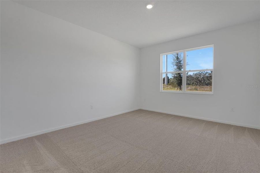 Spacious, unfurnished interior of a new home in Willowbrook North, Winter Haven (Image 22).