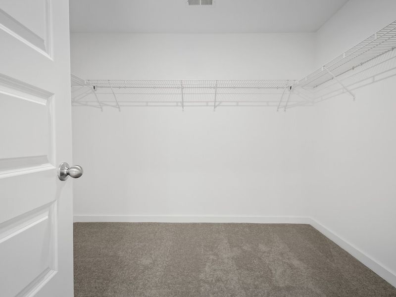 Spacious, unfurnished interior of a new home in Calista Farms, White House (Image 37).