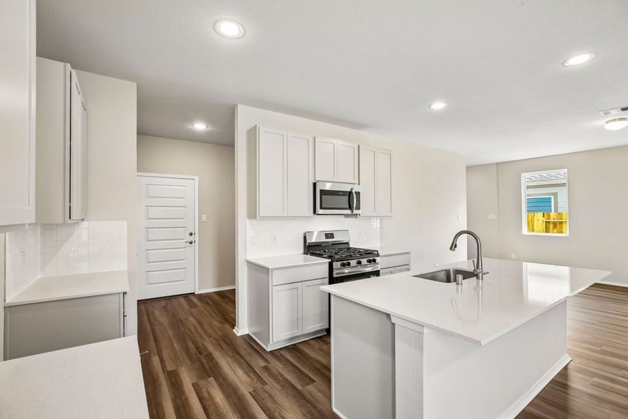 Furnished interior view inside a new home in Mustang Meadows, Waller (Image 7).