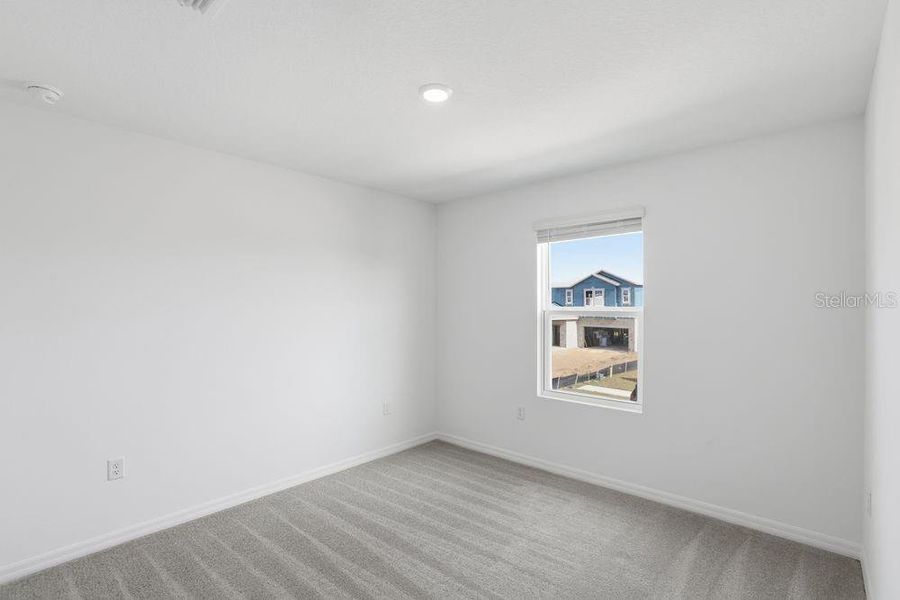 Spacious, unfurnished interior of a new home in Marion Creek, Haines City (Image 26).