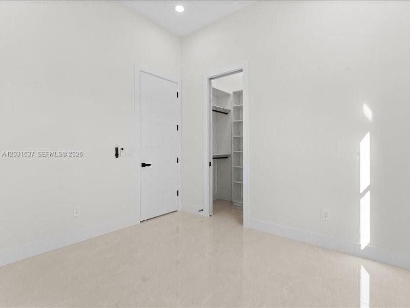 Spacious, unfurnished interior of a new home in , Port St. Lucie (Image 27).