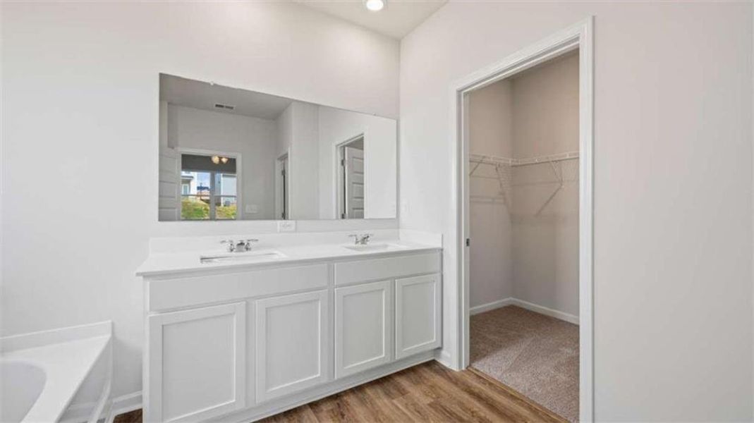 Furnished interior view inside a new home in Twin Lakes, Hoschton (Image 10).