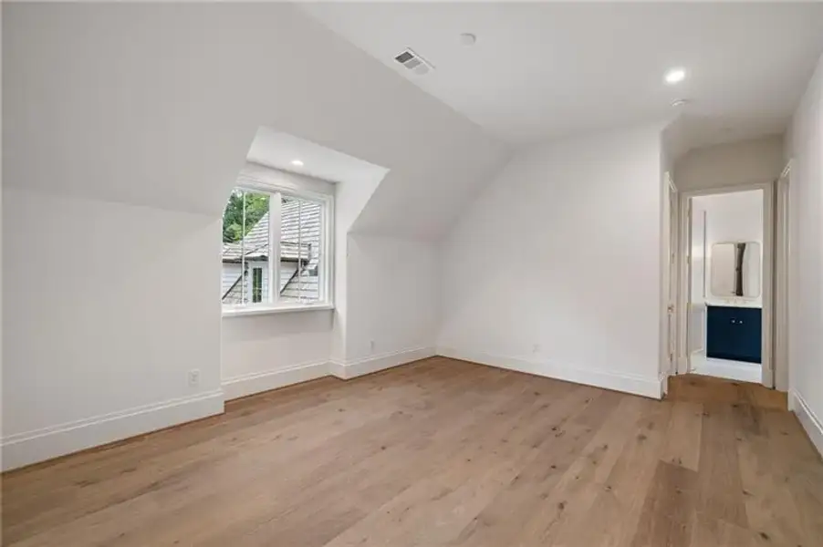 Spacious, unfurnished interior of a new home in , Atlanta (Image 56). Spacious, unfurnished interior of a new home in , Atlanta (Image 56).