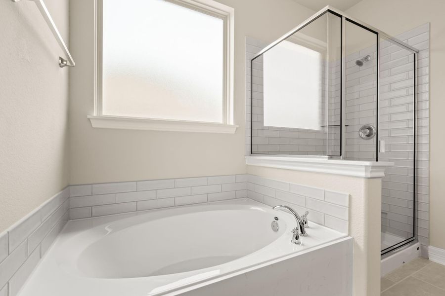 Note: Sample product photo. Actual exterior and interior selections may vary by homesite. Photo may be virtually staged