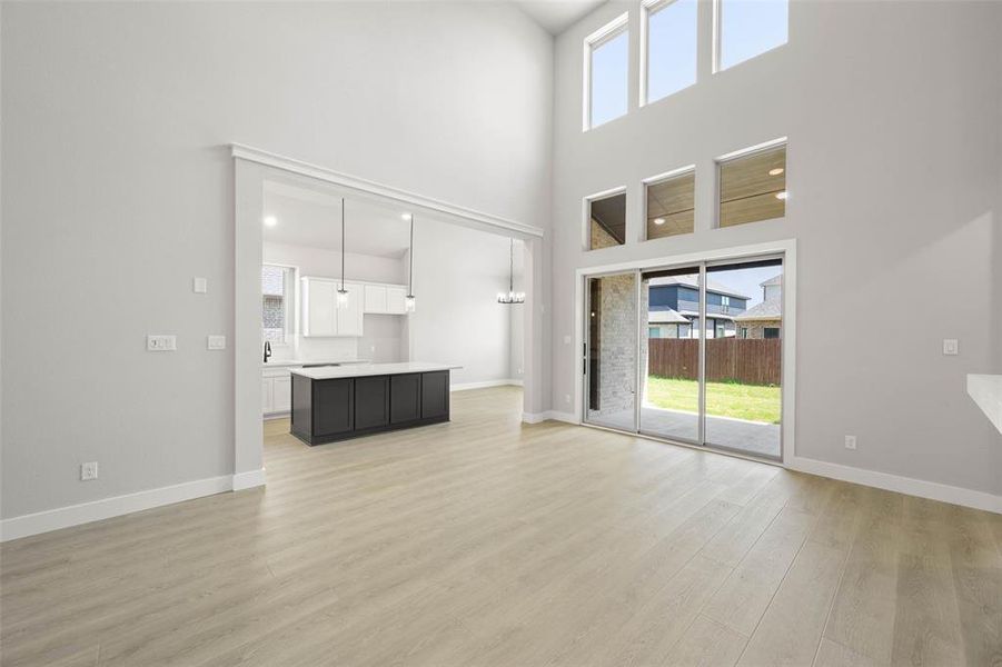 Spacious, unfurnished interior of a new home in Birdsong, Mansfield (Image 30). Spacious, unfurnished interior of a new home in Birdsong, Mansfield (Image 30).