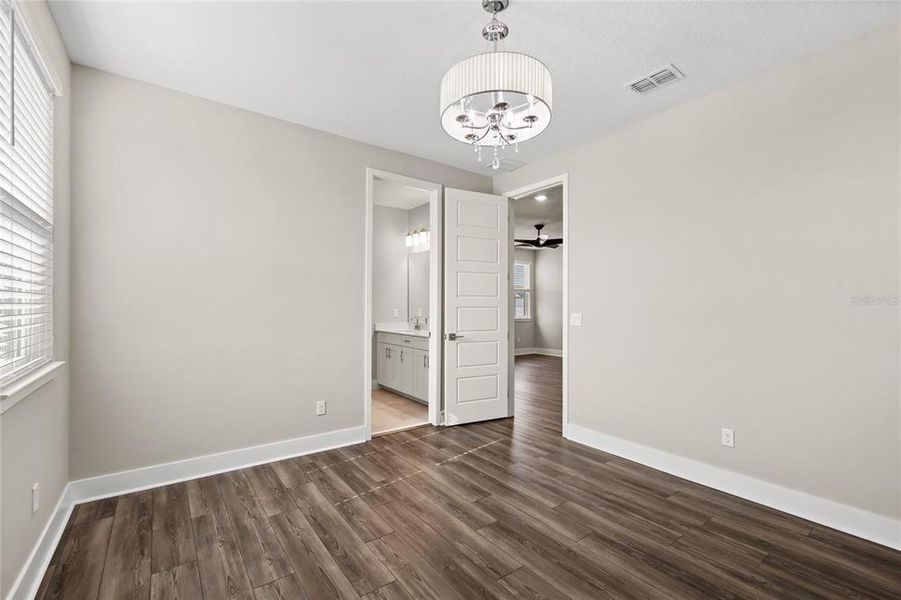 Spacious, unfurnished interior of a new home in , Winter Garden (Image 56).