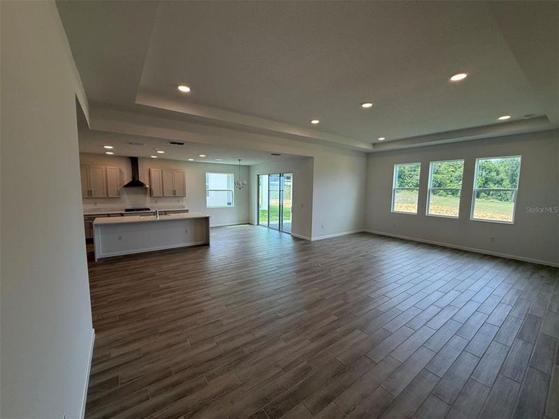 Spacious, unfurnished interior of a new home in Emerson Pointe, Apopka (Image 46).