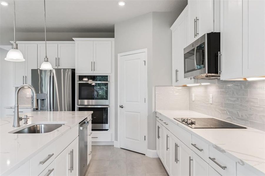 Furnished interior view inside a new home in Bella Terra, Clermont (Image 7). Furnished interior view inside a new home in Bella Terra, Clermont (Image 7).