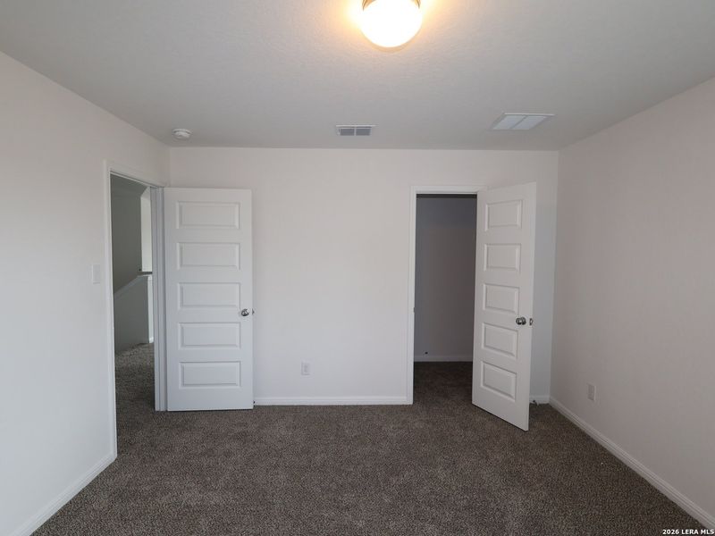 Spacious, unfurnished interior of a new home in Cinco Lakes, San Antonio (Image 21). Spacious, unfurnished interior of a new home in Cinco Lakes, San Antonio (Image 21).