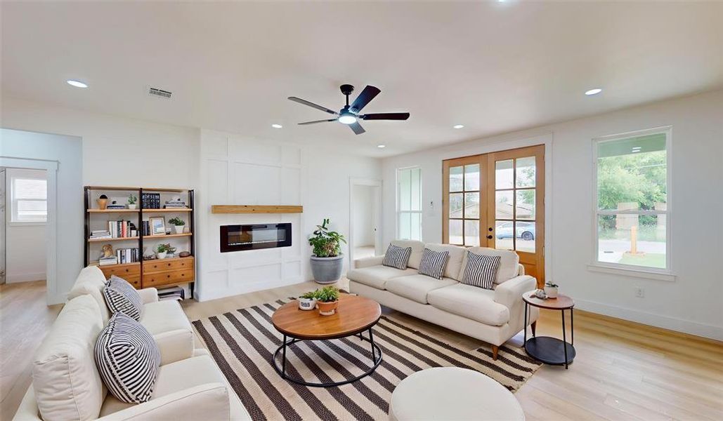 Furnished interior view inside a new home in , Weatherford (Image 13).