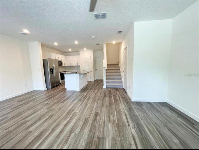 Spacious, unfurnished interior of a new home in , Longwood (Image 9).