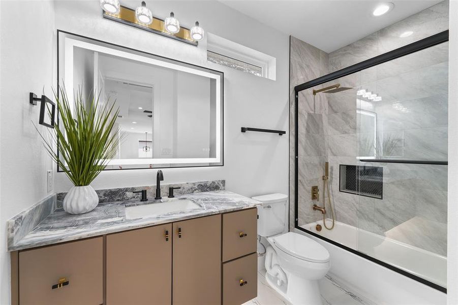 Furnished interior view inside a new home in , Dallas (Image 5). Furnished interior view inside a new home in , Dallas (Image 5).