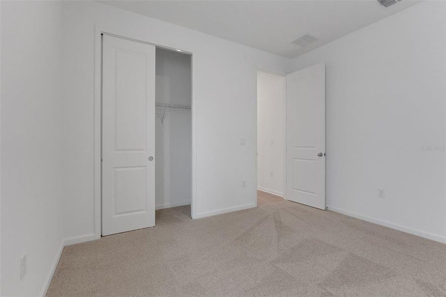Spacious, unfurnished interior of a new home in Crossroads at Kelly Park, Apopka (Image 22).