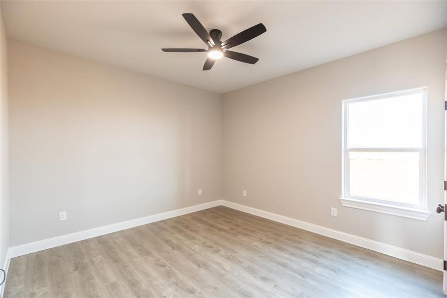 Spacious, unfurnished interior of a new home in , Tuscola (Image 30).