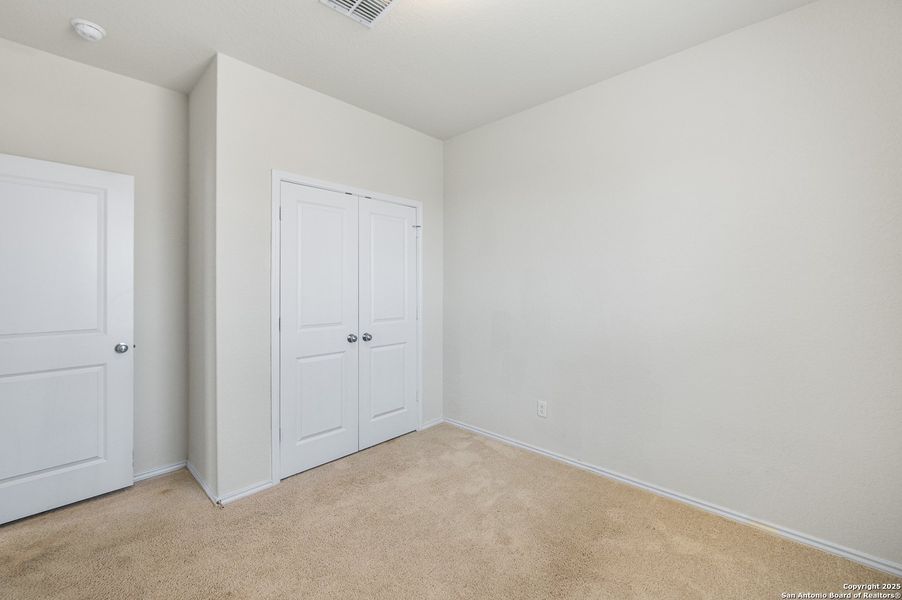 Spacious, unfurnished interior of a new home in Cinco Lakes, San Antonio (Image 29). Spacious, unfurnished interior of a new home in Cinco Lakes, San Antonio (Image 29).