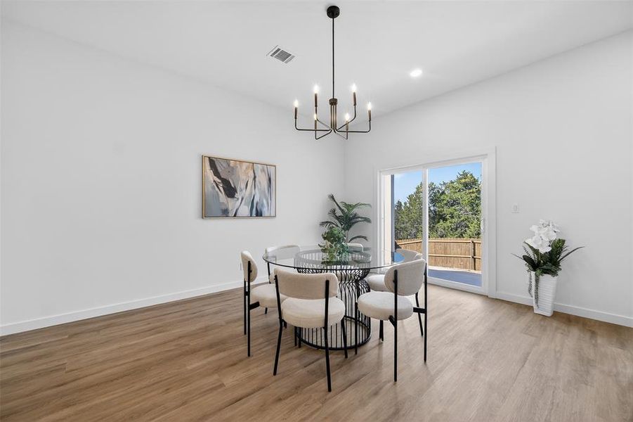 Furnished interior view inside a new home in , Dallas (Image 30).