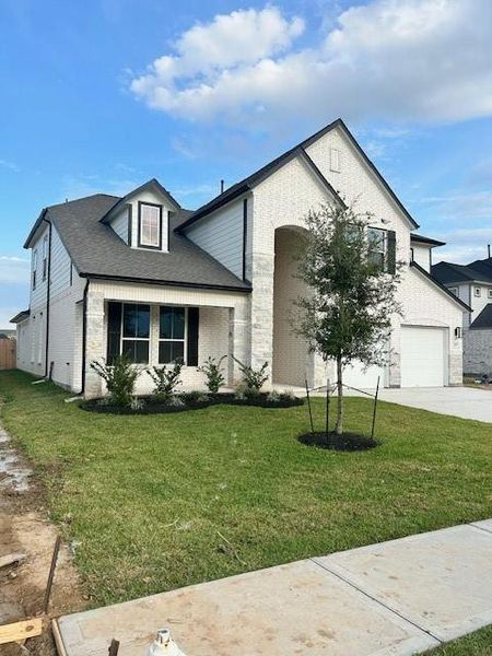 Exterior details and patio area of a home in Morton Creek Ranch, Katy (Image 1). Exterior details and patio area of a home in Morton Creek Ranch, Katy (Image 1).