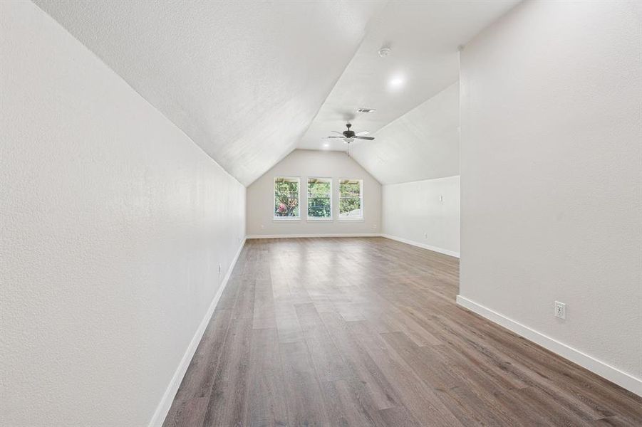 Spacious, unfurnished interior of a new home in , Highland Village (Image 21).