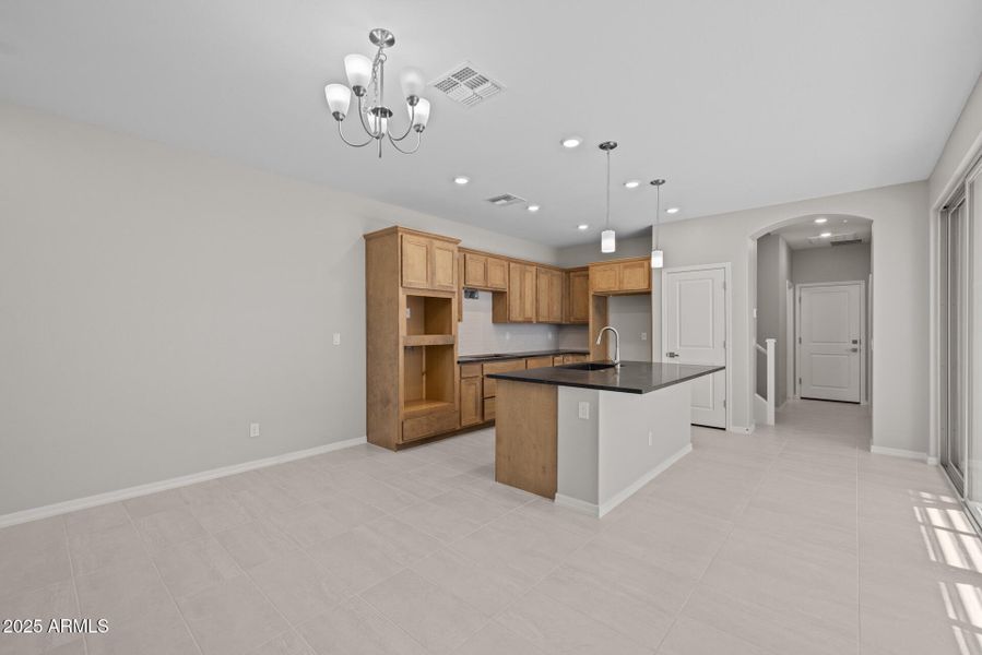 11)KITCHEN 11)KITCHEN