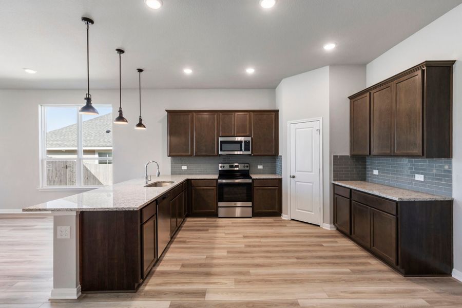 Furnished interior view inside a new home in Arroyo Ranch, Seguin (Image 6).