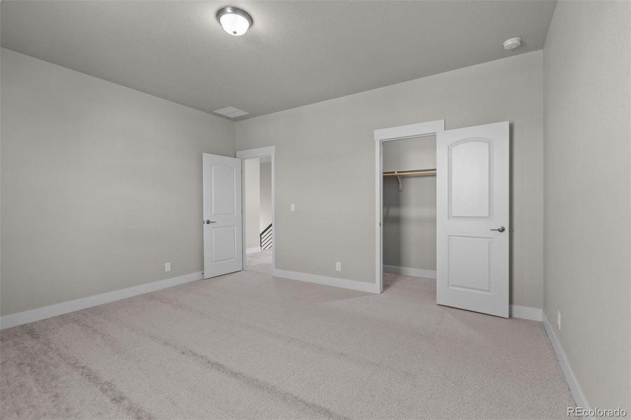 Spacious, unfurnished interior of a new home in , Aurora (Image 27).