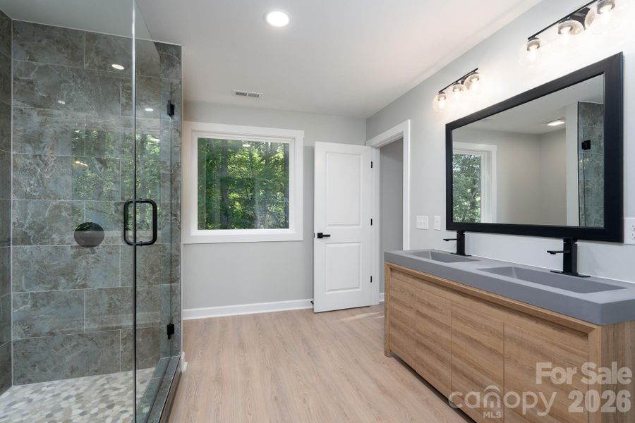 Furnished interior view inside a new home in , Dallas (Image 16).