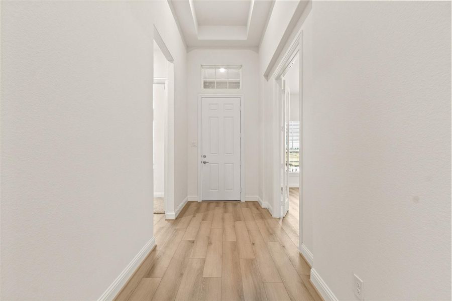 Spacious, unfurnished interior of a new home in Sundance Cove, Crosby (Image 16).