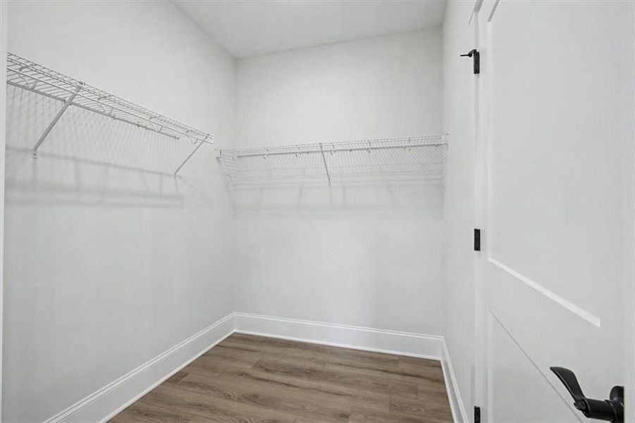 Spacious, unfurnished interior of a new home in , Dallas (Image 28).