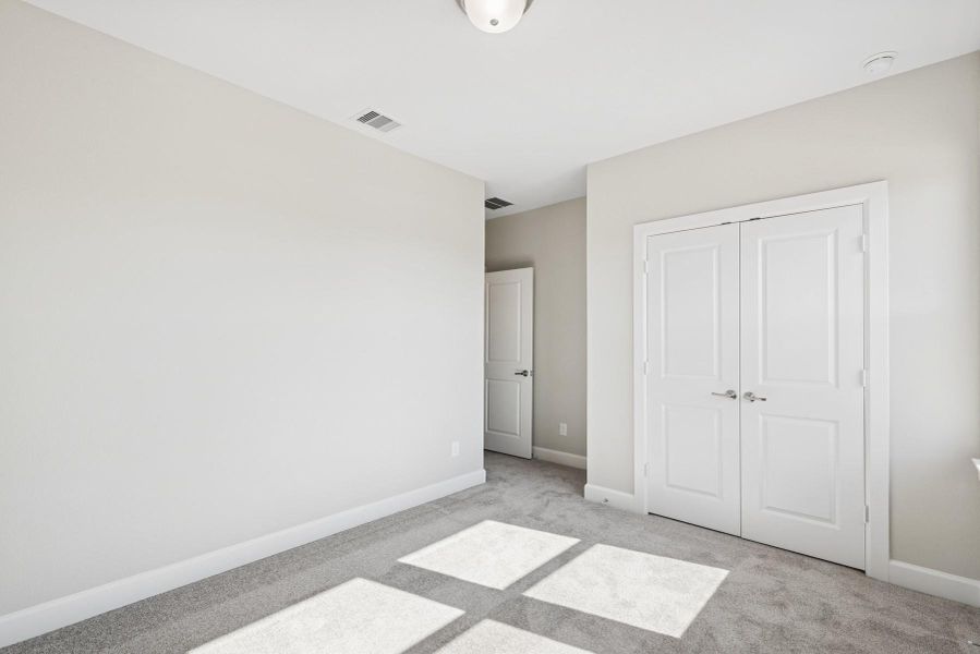 Spacious, unfurnished interior of a new home in Kresston, Magnolia (Image 11).