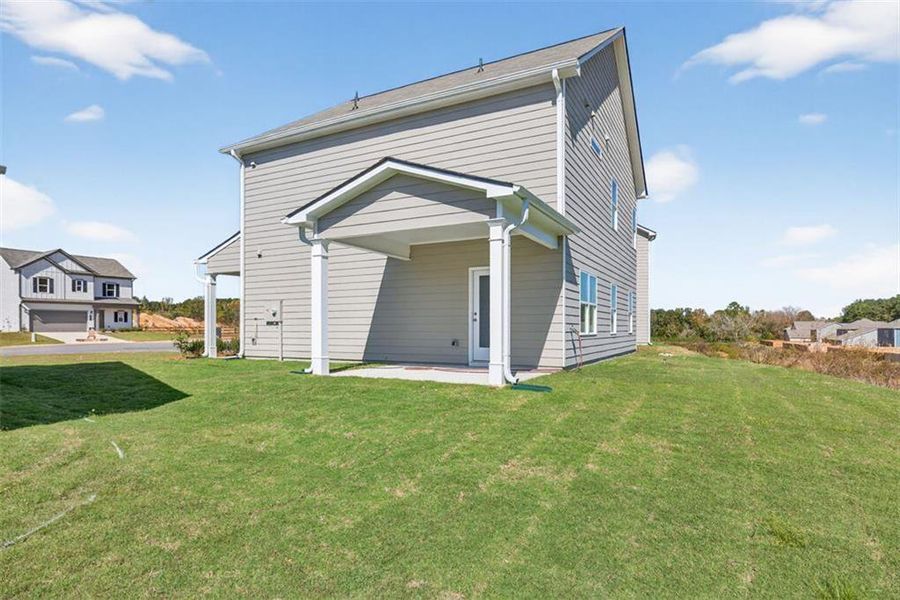 Exterior details and patio area of a home in Longbrooke, Rome (Image 21).