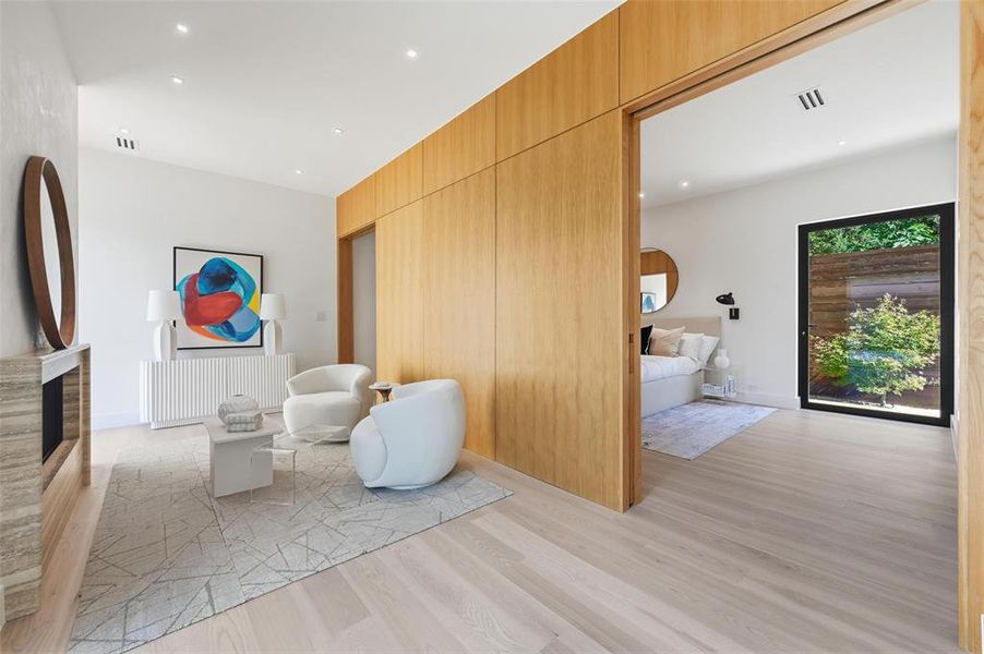 Furnished interior view inside a new home in , Dallas (Image 9).