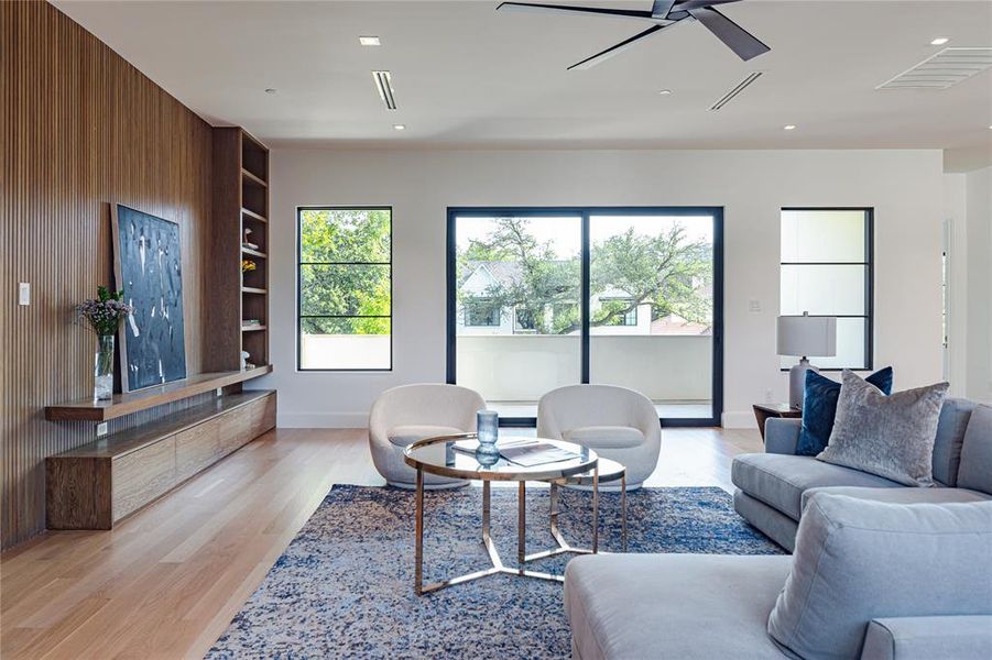 Furnished interior view inside a new home in , Dallas (Image 5). Furnished interior view inside a new home in , Dallas (Image 5).