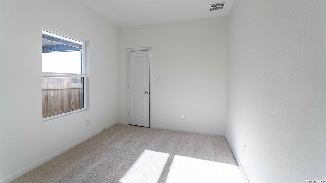 Spacious, unfurnished interior of a new home in Katzer Ranch, Converse (Image 10).