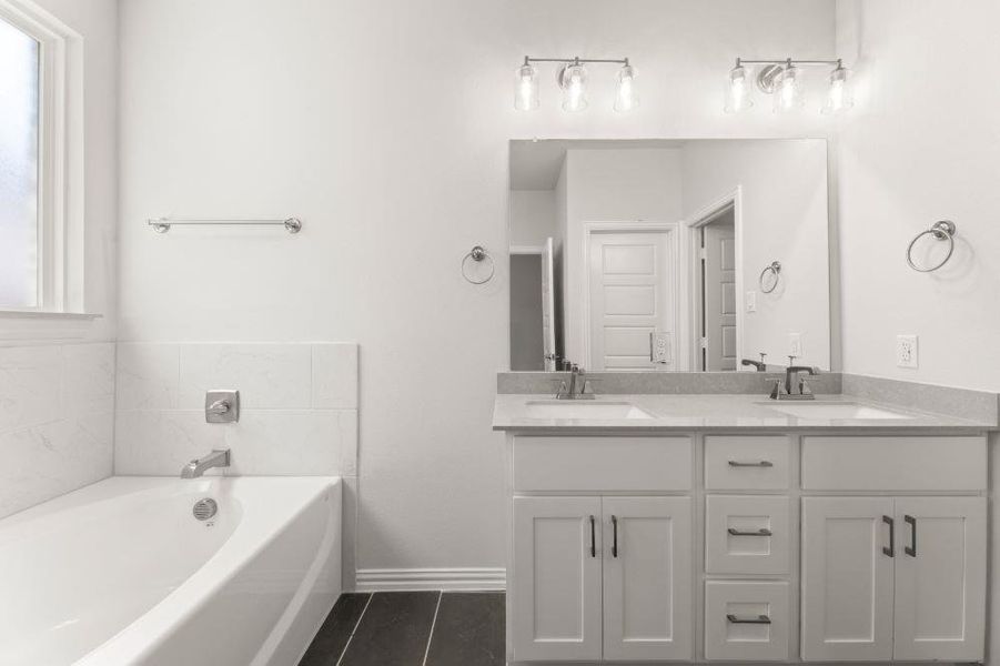 16. 252 Bright Alcove - Bath (4) 16. 252 Bright Alcove - Bath (4)