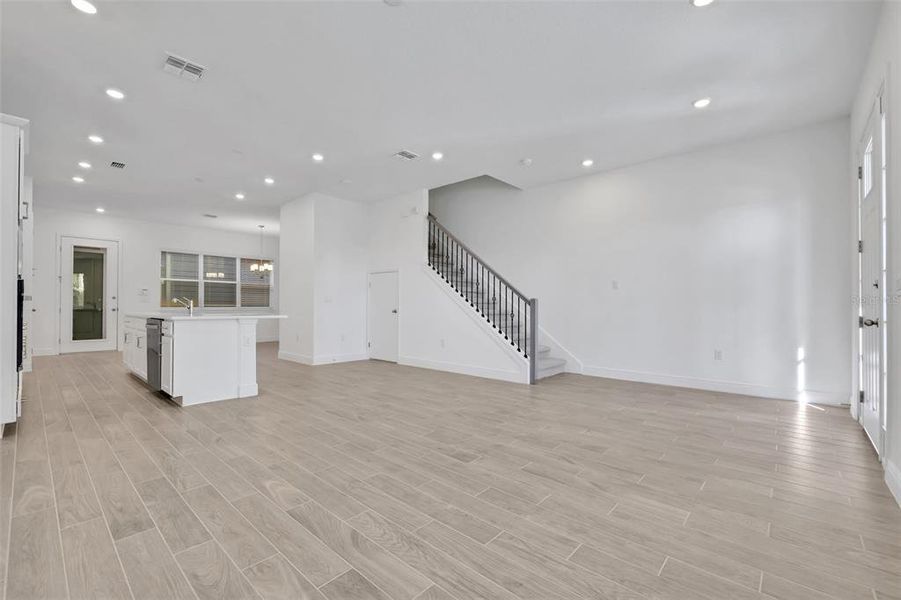 Spacious, unfurnished interior of a new home in , St. Cloud (Image 23).