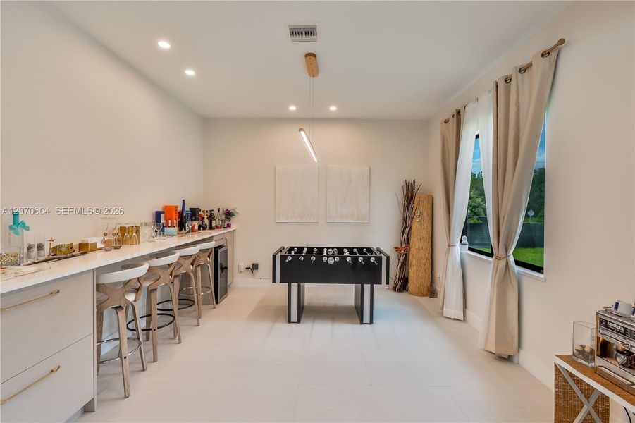 Furnished interior view inside a new home in , Clewiston (Image 5).