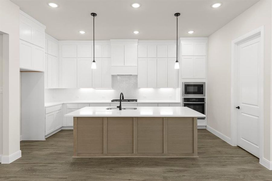 9_10. 1617 Yorkie - Kitchen